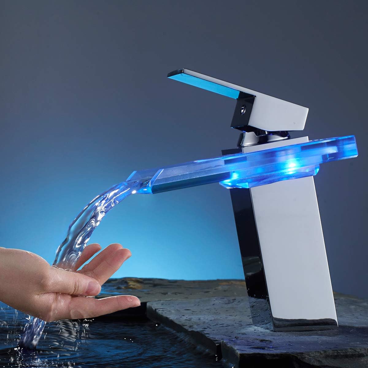 Cascada Para Casa Single Handle Waterfall Bathroom Vanity Sink LED Faucet NUEVO