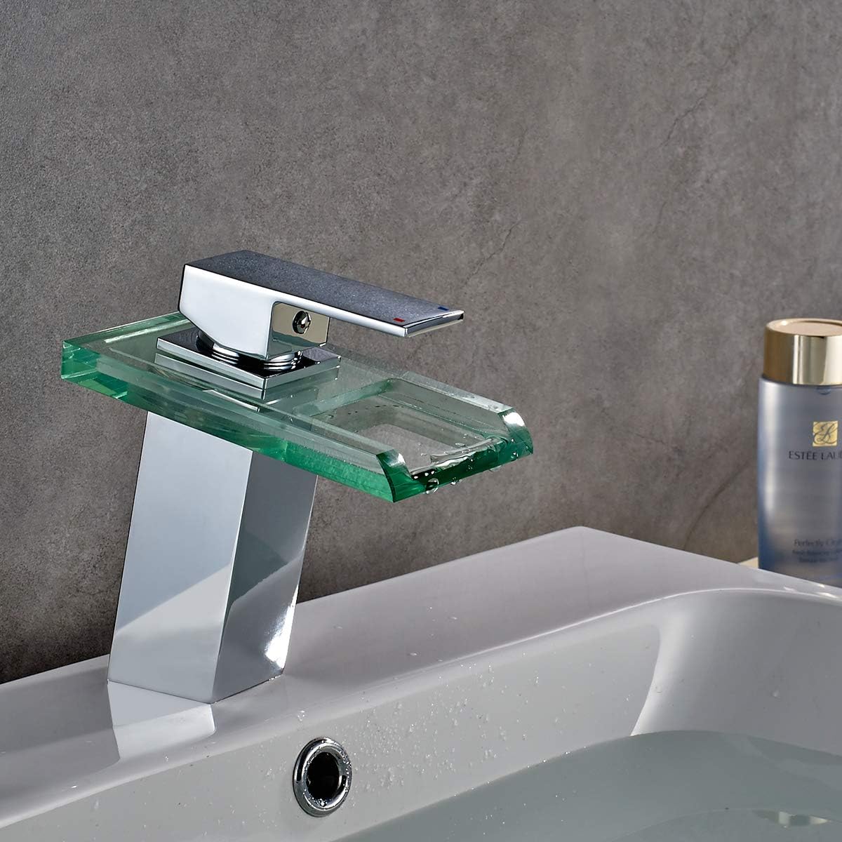 Cascada Para Casa Single Handle Waterfall Bathroom Vanity Sink LED Faucet NUEVO